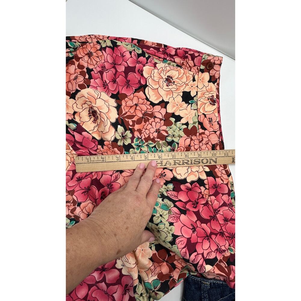 Larry Levine Floral High Rise Bermuda 12" Short Multicolored Women 10 - Picture 6 of 9